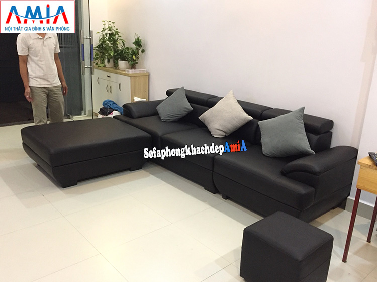 Hình ảnh Sofa da cho phòng khách nhỏ hiện đại đặt làm theo yêu cầu với dạng ghế sofa văng da kèm đôn lớn