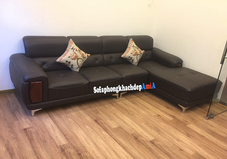 hình ảnh Sofa da góc đẹp phòng khách màu đen thiết kế hình chữ L sang trọng với chân đế inox